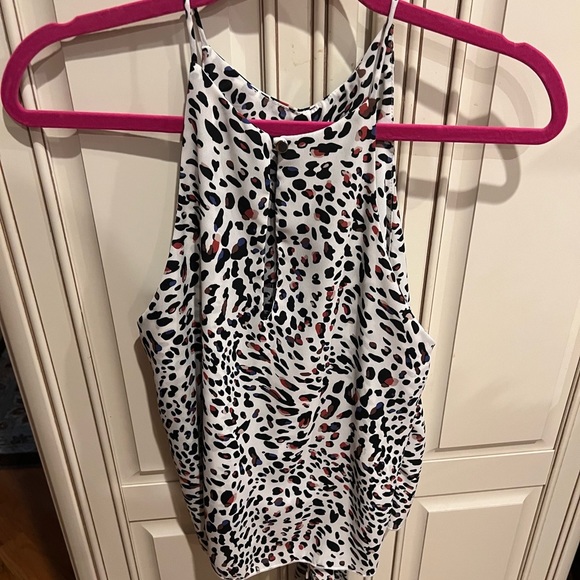 Cheetah print front tie tank top | White Tank | Cheetah Print - Picture 5 of 5
